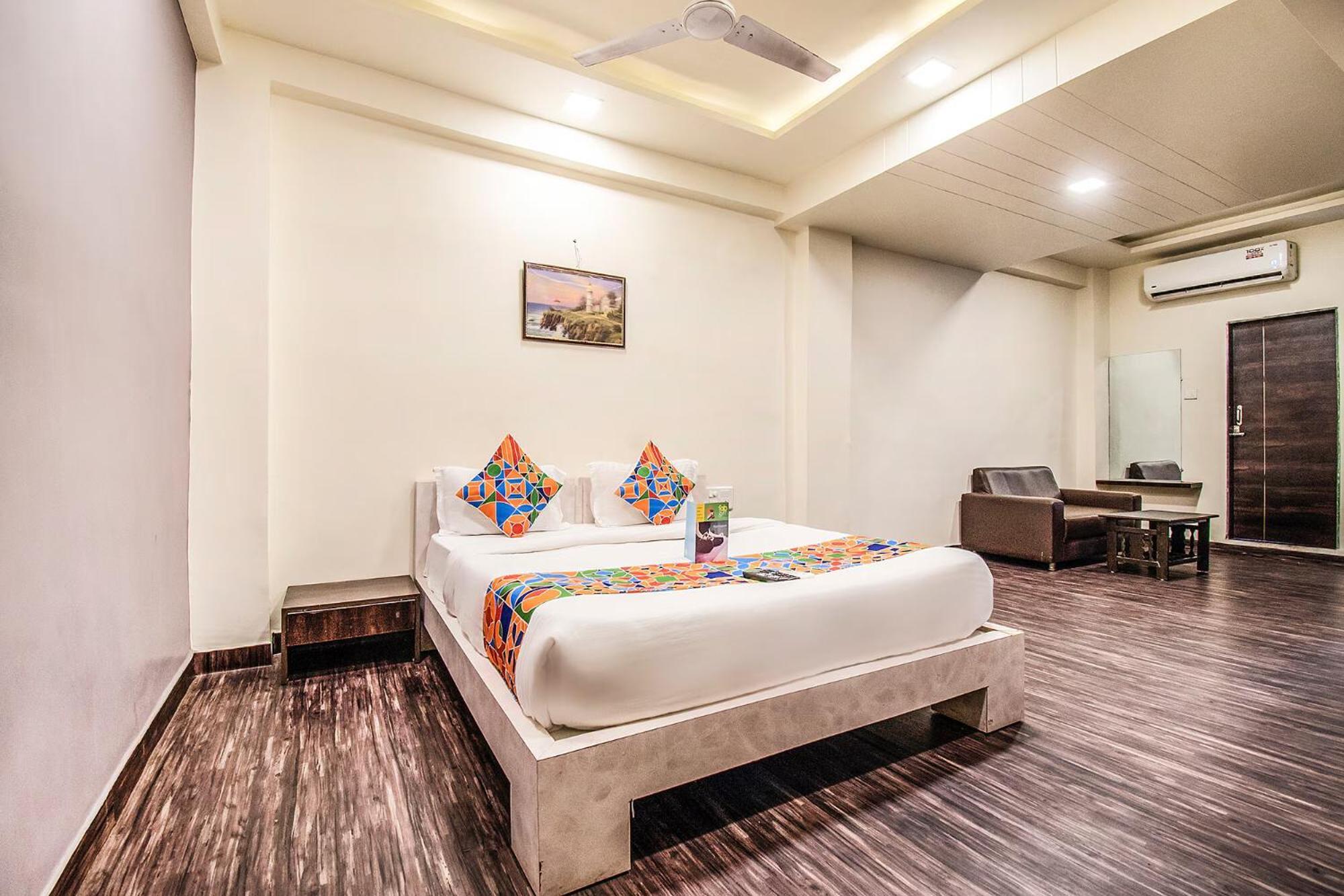Fabhotel Maher Inn أحمد أباد المظهر الخارجي الصورة