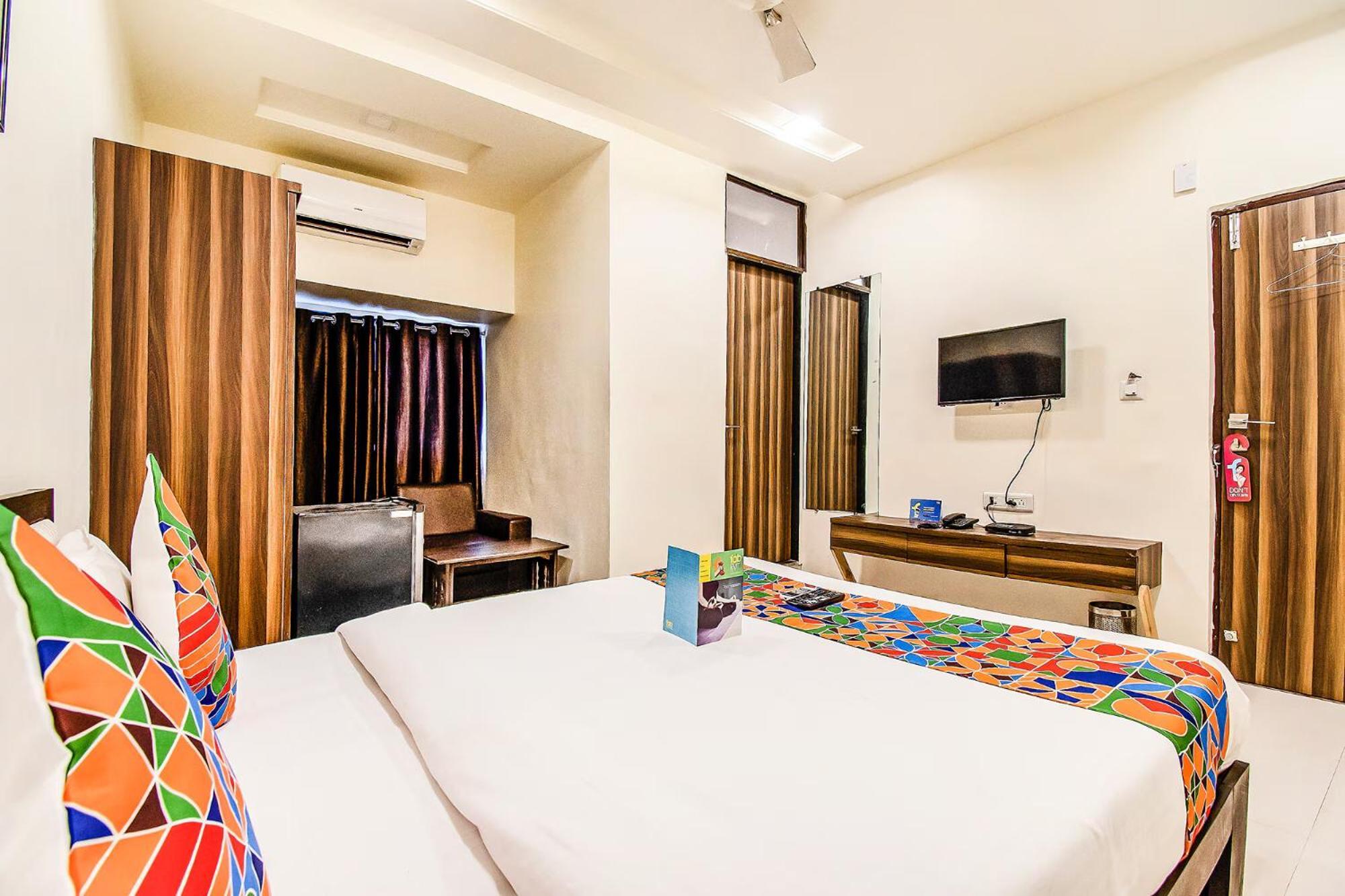 Fabhotel Maher Inn أحمد أباد المظهر الخارجي الصورة