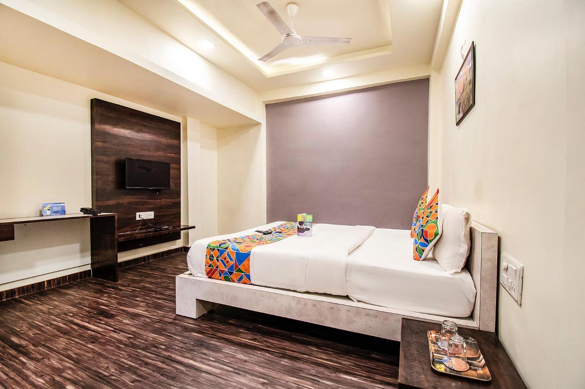 Fabhotel Maher Inn أحمد أباد المظهر الخارجي الصورة