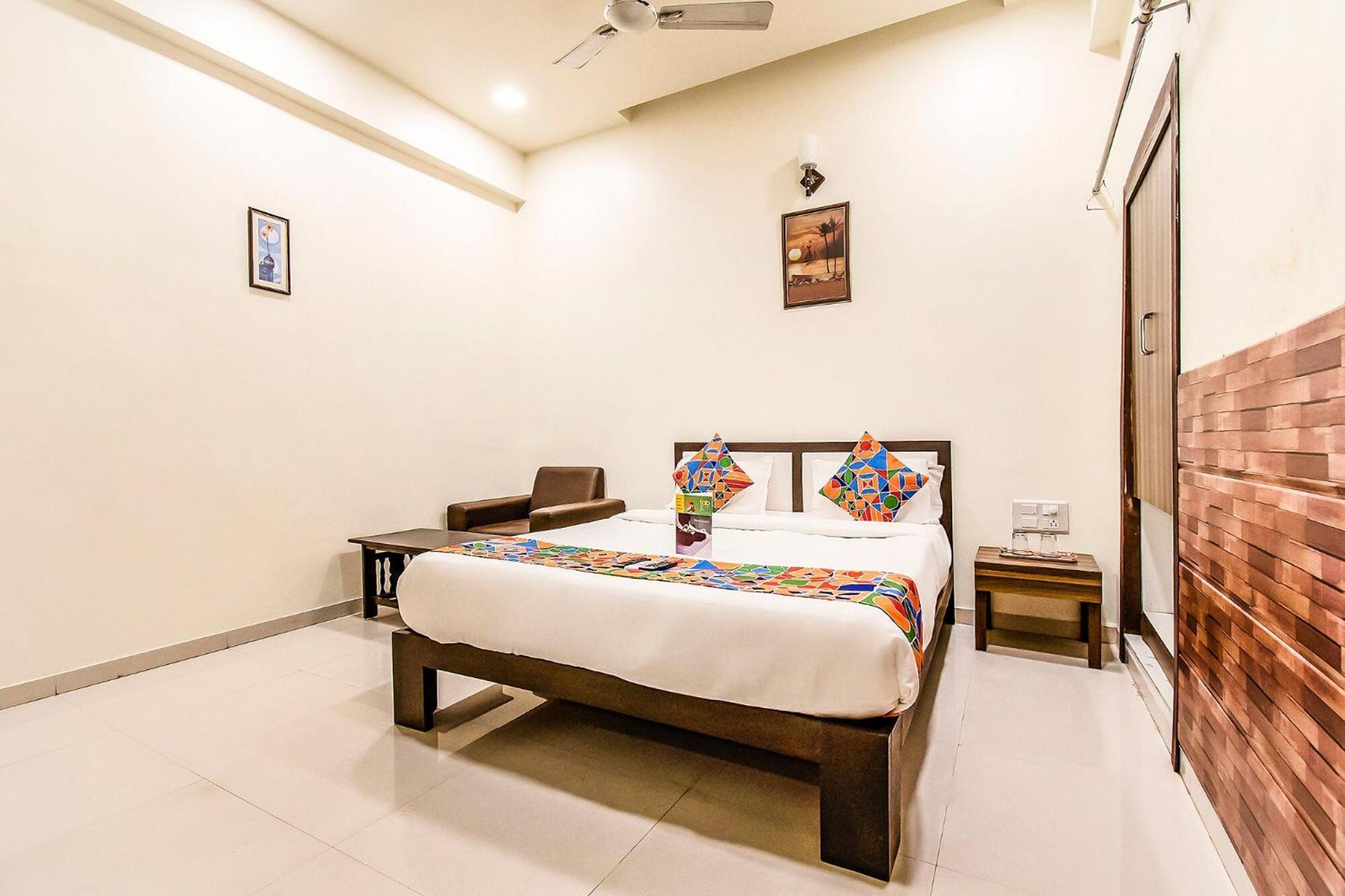 Fabhotel Maher Inn أحمد أباد المظهر الخارجي الصورة